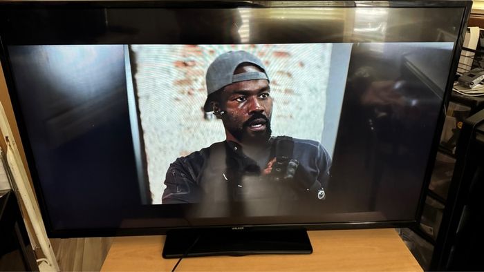 49" Walker Tv