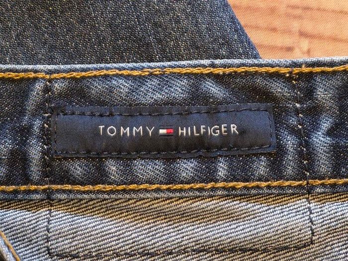 Tommy Hilfiger Men's Wide Leg Jeans Size 33 Leg 28