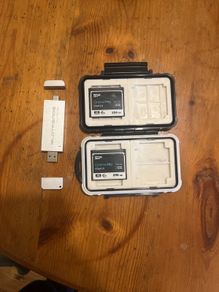 Cfast Express Card + Reader & Case