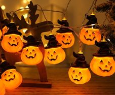 Pumpkin Lights Halloween String Lights Battery Powered Halloween Decoration Pumpkin Lights 16.5ft 20 LED for Halloween Party Indoor Outdoor Home Festival Decoration