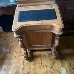 writing desk