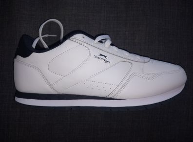 Selling Slazenger men's trainer's for 20 euro