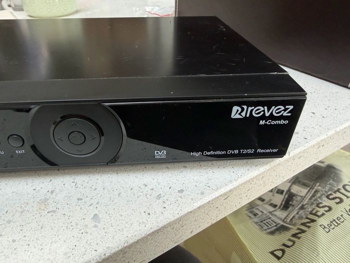 Revez M-Combo Satellite receiver