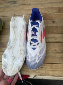 football boots size 3.5