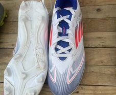 football boots size 3.5