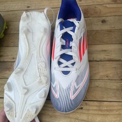 football boots size 3.5