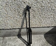 broken mic stand