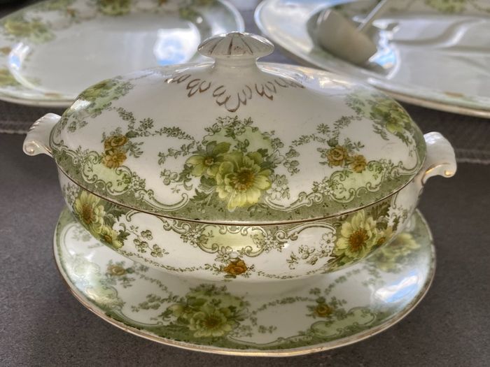 Antique Dinner Service Bishop &; Stonier Tableware