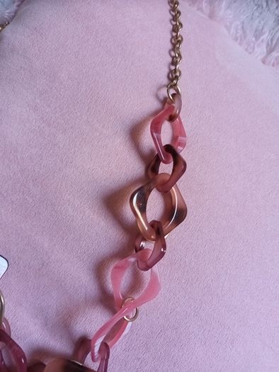 Shades of Pink long necklace