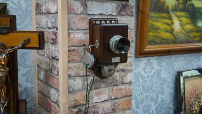 Antique Hunningscone Wall Telephone