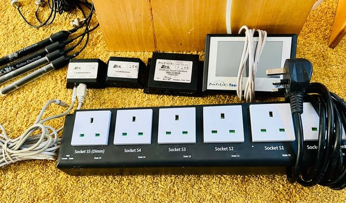 Fish Tank GHL automation system
