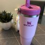 Stanley water bottle Image 2