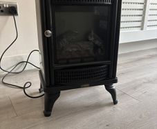 B&Q Traditional Electric Stove Heater - 2kW Log Effect - DBL05A-MS6N - Fully Working