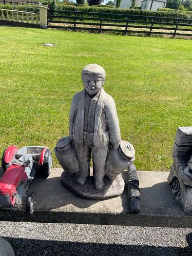 garden ornaments