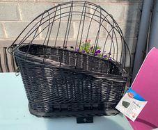 Rear bicycle basket (pet carrier)
