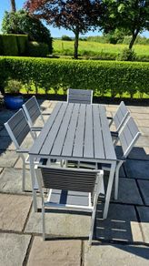Garden Furniture Table & Chairs