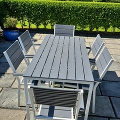 Garden Furniture Table & Chairs