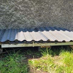 metal canopy + wooden pieces amd screws