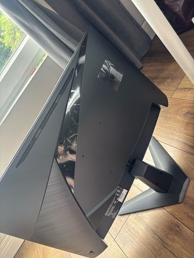 Brand new gaming Monitor MSI MAG 27C6X