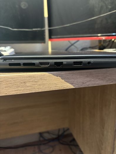 MSI Prestige 14 AI Evo 14" Laptop