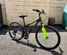 Apollo Mountain Bike 24"