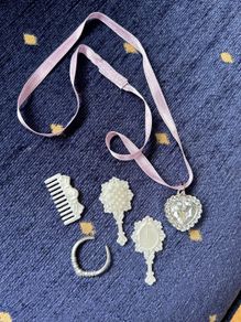 Doll comb / mirror / necklace and toy heart locket