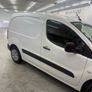 2015 (152) Citron Berlingo Van Image 3