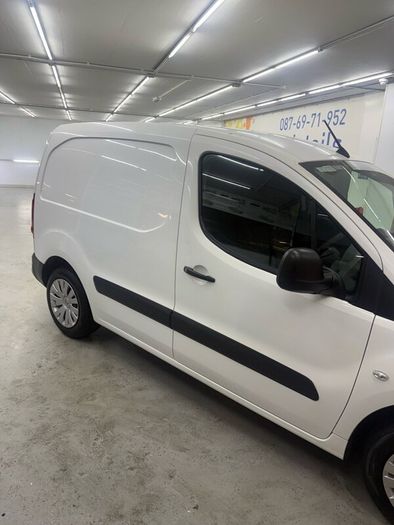 2015 (152) Citron Berlingo Van