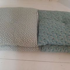 Cushions x4