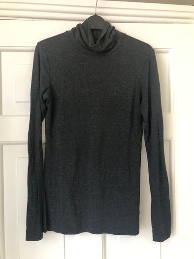 Ania Schierholt Polo neck