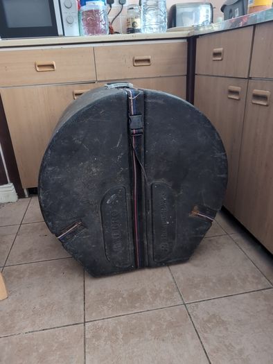 Sonor bass drum with hard case