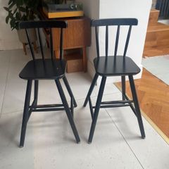FREE kids dining chair x2