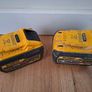 2 x dewalt flex 9AH batteries 2019 and 2018 Image 2