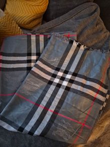 Burberry Scarf Womens