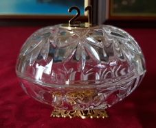 Killarney Crystal Cut Crystal Glass With Number 21 Lidded Jewelry Dish / Bowl With 22 Carat Gold Cover Handle and Footed Base Finishing Made In Ireland