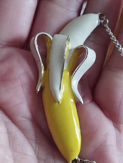 Necklace with a pendant in the form of a banana