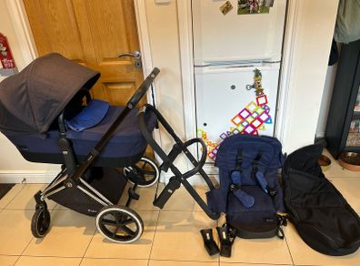 Cybex Priam buggy with accessories