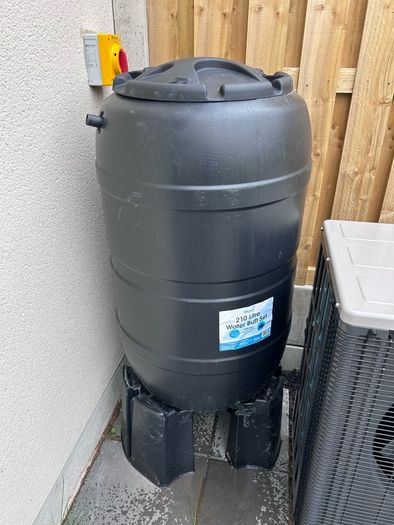 Brand new/unused Ward 210L Water Butt with stand