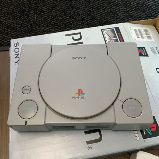 Sony SCPH-9000 Series PS1 PlayStation Japan.