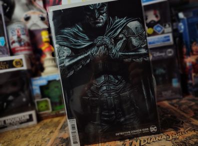 Detective Comics ! Issue #1025 ! Lee Bermejo Card Stock Variant Cover !