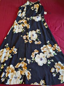 Amazing floral navy maxi dress from Stella Morgan