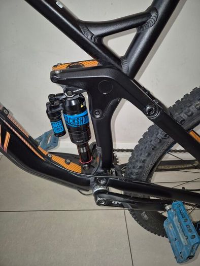 Canyon Strive AL 6.0 M Race full suspension