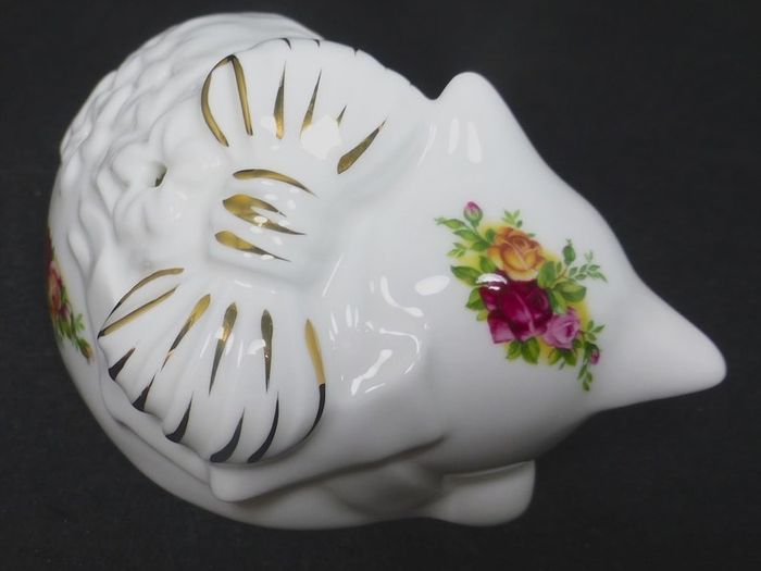 Rare Royal Albert "Old Country Roses" Pomander Potpourri  Cat