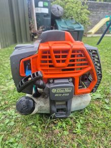 oleo mac strimmers