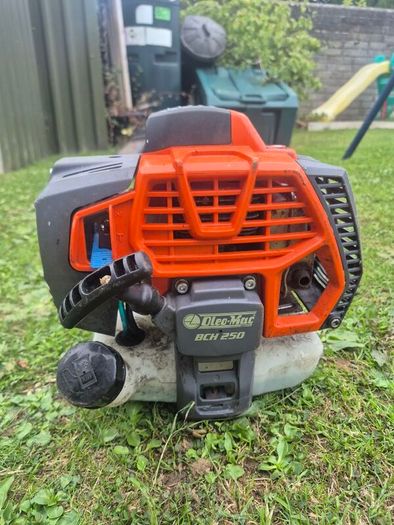 oleo mac strimmers