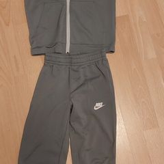 boys nike tracksuit