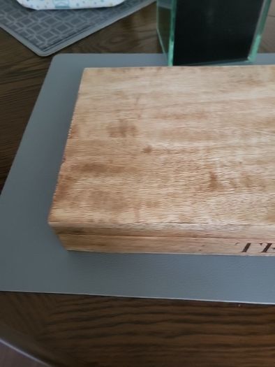 Wooden box 6 compartments
