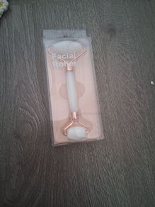New Facial Roller