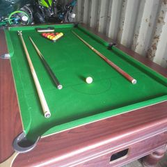 Pool table