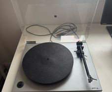Rega RP1 Turntable